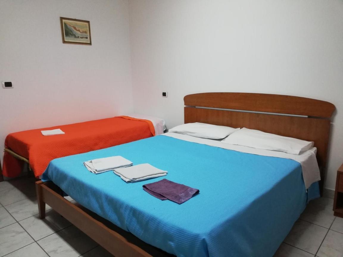 Affittacamere Gelindo Silvi Marina Bagian luar foto